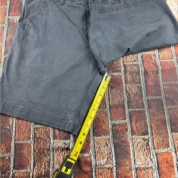 Dockers Gray Flat Front Shorts Classic Style - Picture 3 of 9